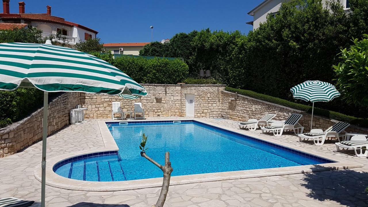 PUY Villa Noela מראה חיצוני תמונה